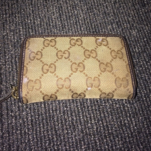 Gucci Wallet 100% Authentic - Picture 2 of 3
