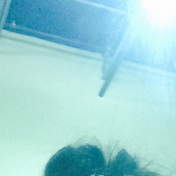 Meet your Posher, Isabelle - Picture 1 of 1