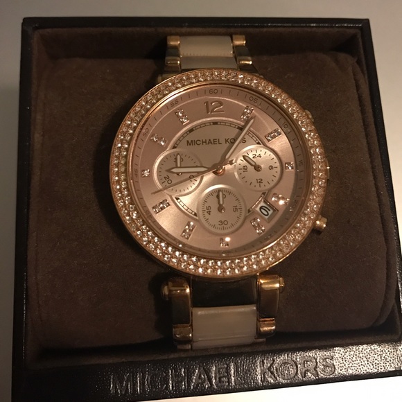 Authentic Rose Gold Michael Kors watch!