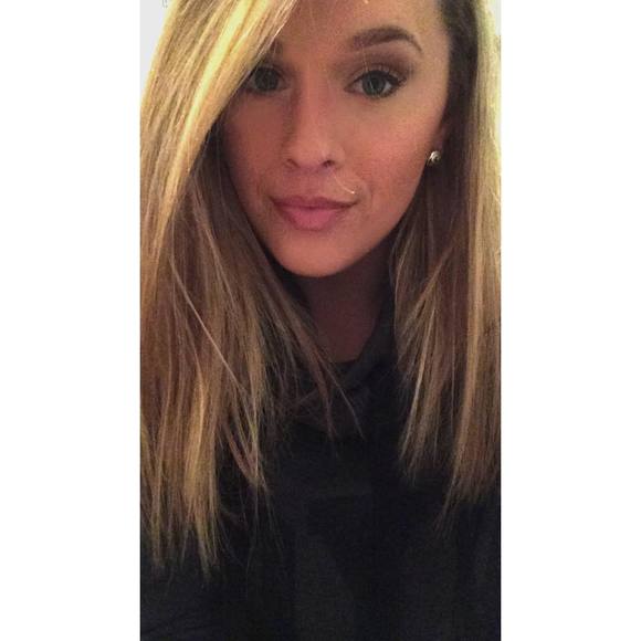 Meet your Posher, Olivia - Picture 1 of 1