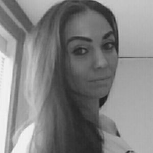 Meet your Posher, Carrie