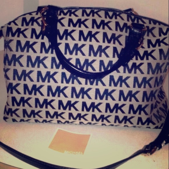 100% Authentic Michael Kors Satchel Purse - Picture 1 of 4