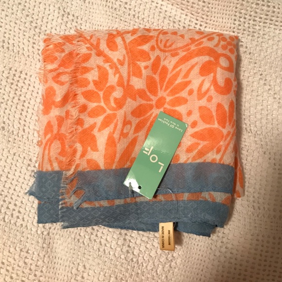 Scarf - Picture 1 of 1