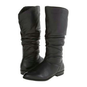 Excellent condition Aldo Althea Boots super warm