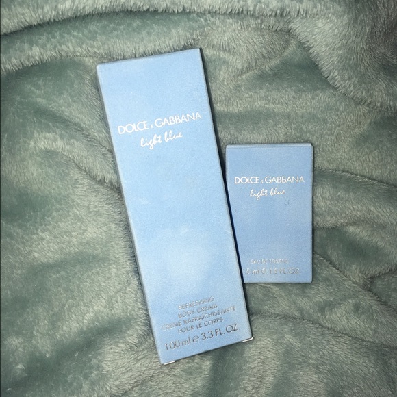 Dolce & Gabbana Light Blue cream + mini perfume!