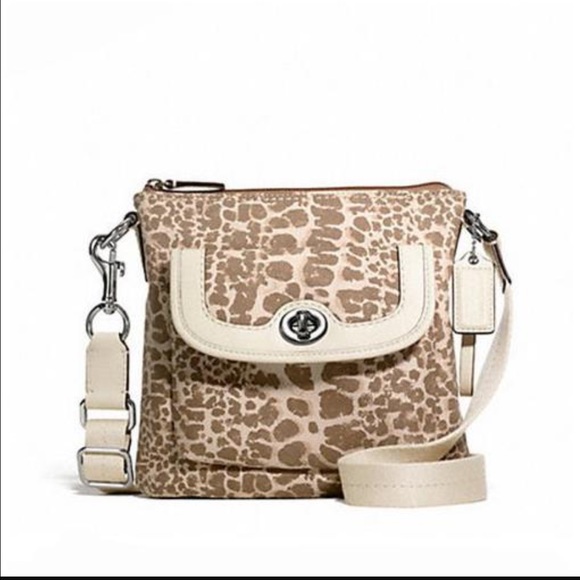 NWT Giraffe design Coach Crossbody handbag - Picture 1 of 4