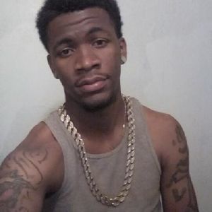 Meet your Posher, Devonte