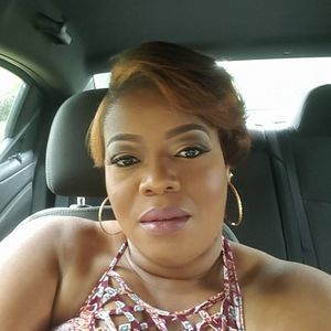 Meet your Posher, Roneda