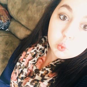 Meet your Posher, Allison