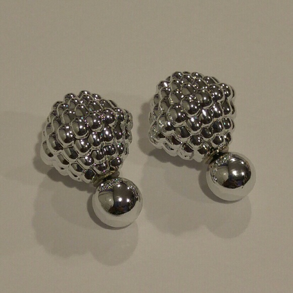 Jewelry - Double Sided Earrings Silver
