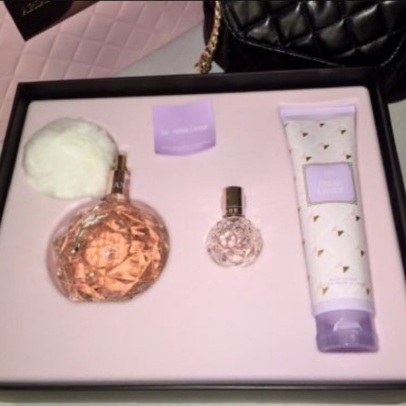 Ari by Ariana grande