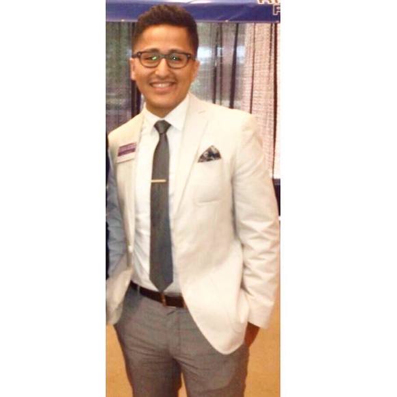 Meet your Posher, Abdias - Picture 1 of 1