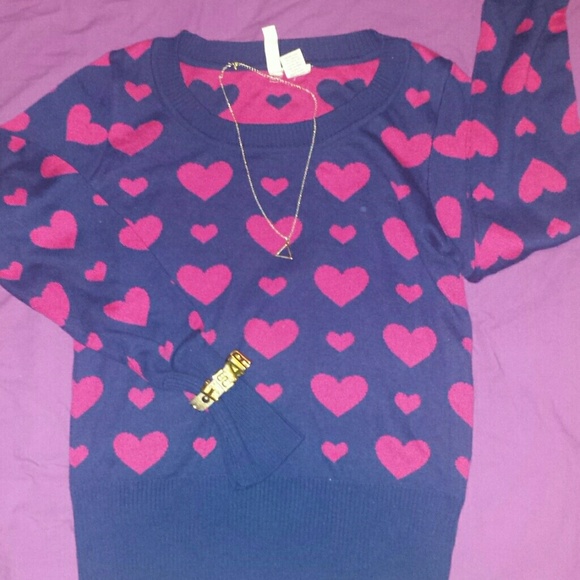 cute blue and pink sweater with hearts!