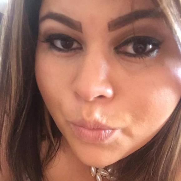 Meet the Posher Other - Meet your Posher, Anahi