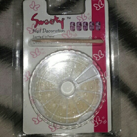 Nail art decoration kit's. .stones and purls