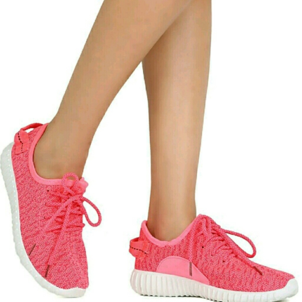 𝙇𝙖𝙨𝙩 7 & 10 🌺🖤Neon Pink Lace-up Sneaker - Picture 8 of 8