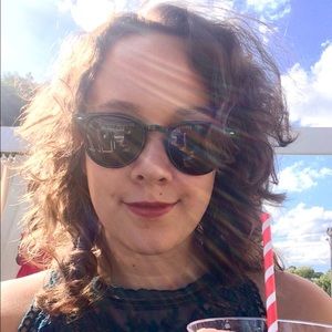 Meet your Posher, Emma