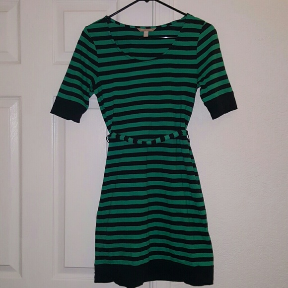 Short sleeves dress