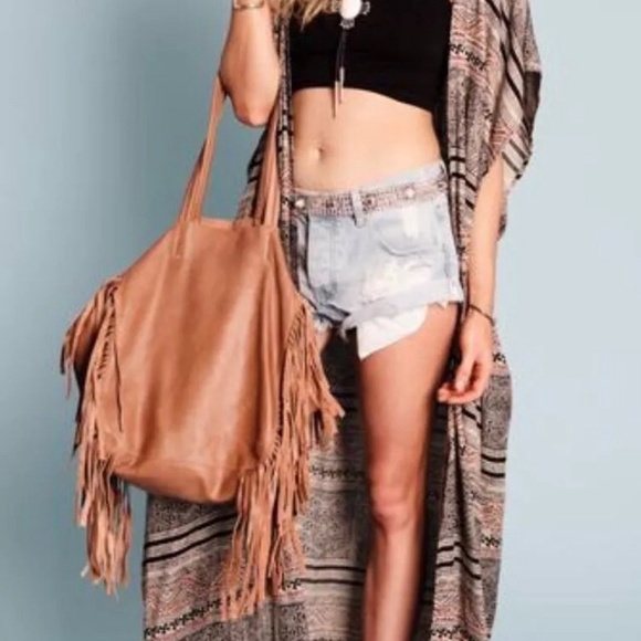 Cleobella Hendrix fringe bag new - Picture 2 of 4