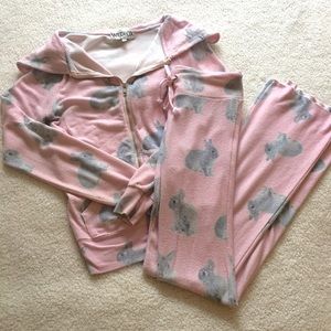 🎀TRADING Wildfox Snow Buns🎀