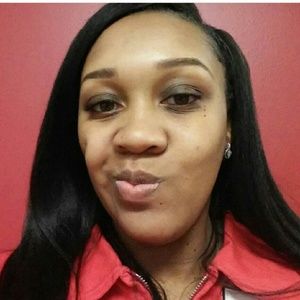 Meet your Posher, Latasha