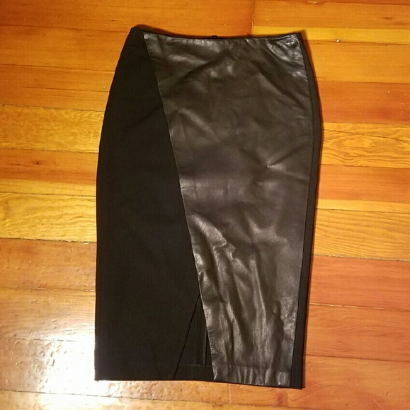 **SOLD**NWT Alice & Oliva Venty Crossover Pencil - Picture 2 of 4