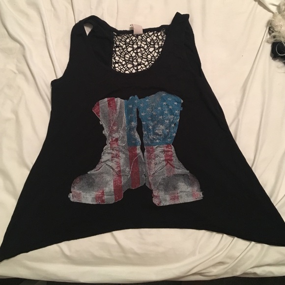 Black tank top - Picture 1 of 2