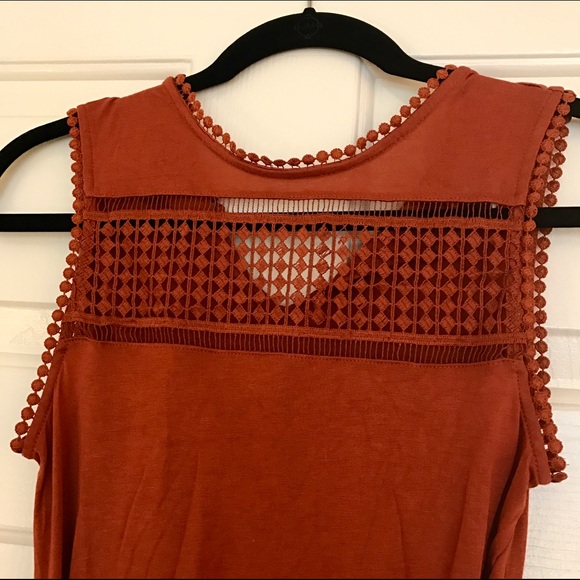 Crocheted dress - Picture 3 of 4