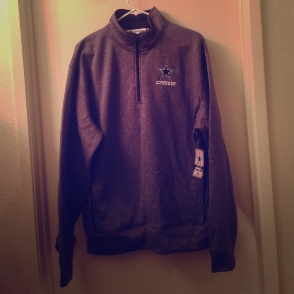 NWT COWBOYS SWEATER