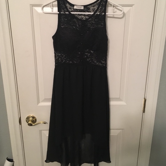 Black chiffon and lace dress - Picture 1 of 3