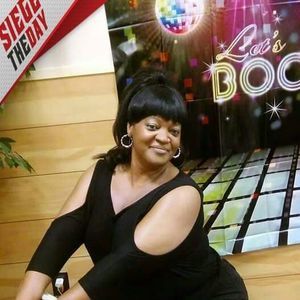 Meet your Posher, Sharon