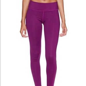 Fabletics med purple leggings!