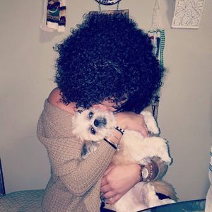 Meet your Posher, Naisha