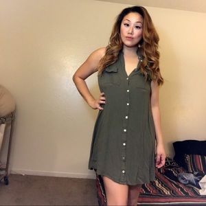 Green button up dress!!