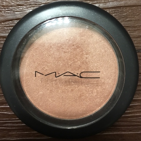 mac trace gold blush