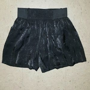 NWOT Jennifer Lopez Skort Size Xs