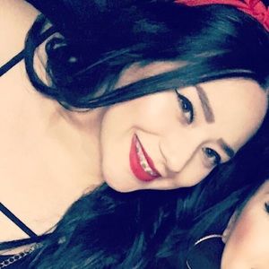 Meet your Posher, Kenia