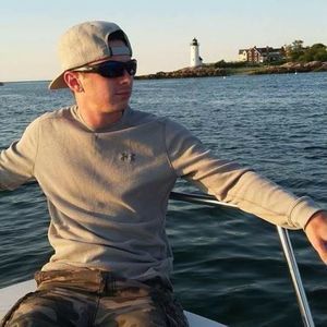 Meet your Posher, Aaron