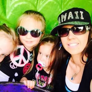 Meet your Posher, April