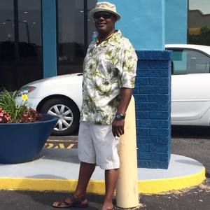 Meet your Posher, Gregory