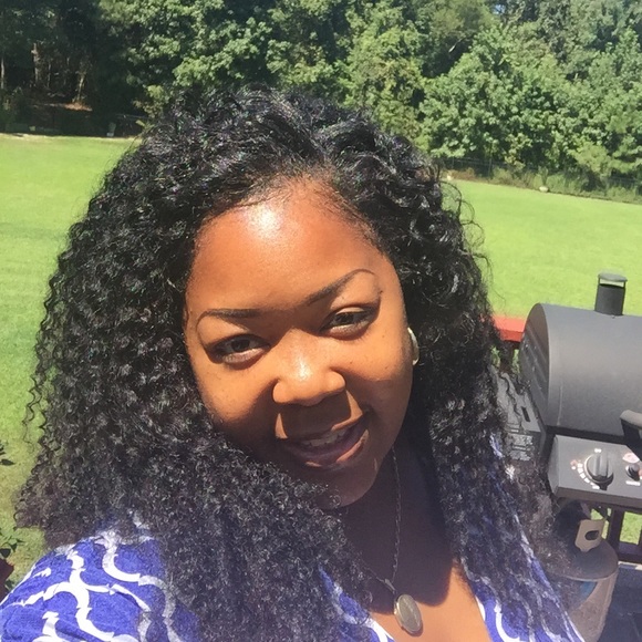 Meet your Posher, Nikiiyah