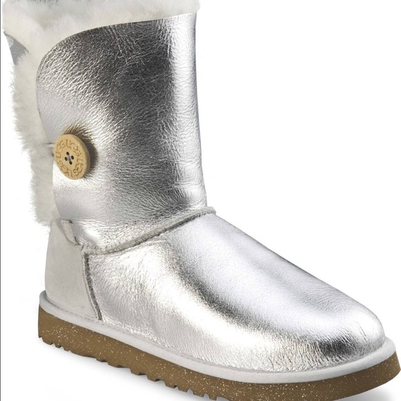 Ugg Bailey Button Metalic