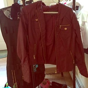 Cute maroon leather jacket!