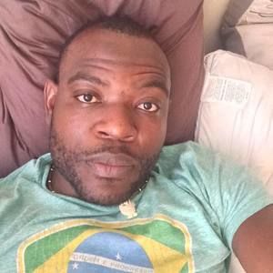 Meet your Posher, Emmanuel