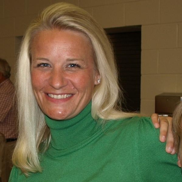 Meet your Posher, Amy - Picture 1 of 1