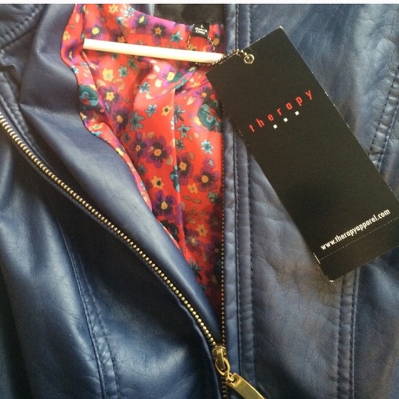 Stylish Jacket - Picture 2 of 3