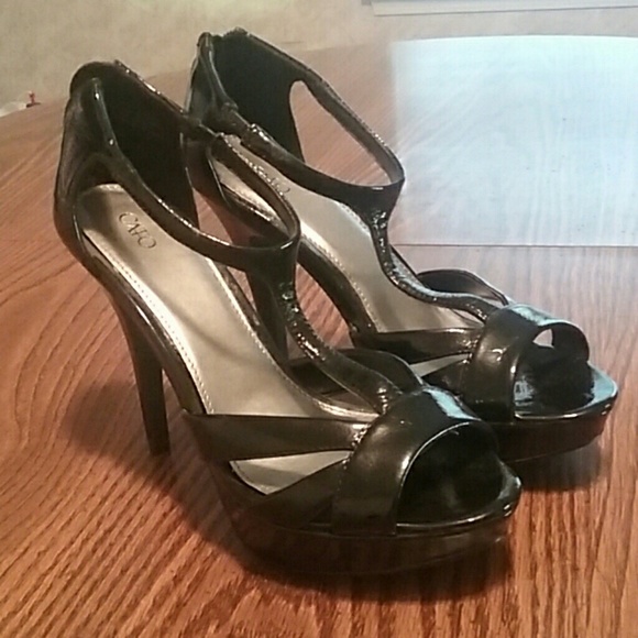 Heels, never worn