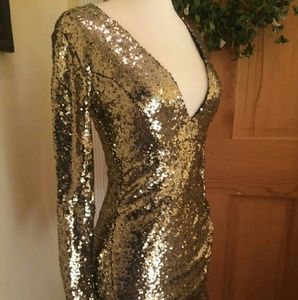 Beautiful Gold sequined long sleeve dress