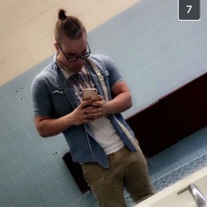 Meet your Posher, Alex