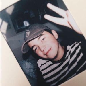 Meet your Posher, Simon